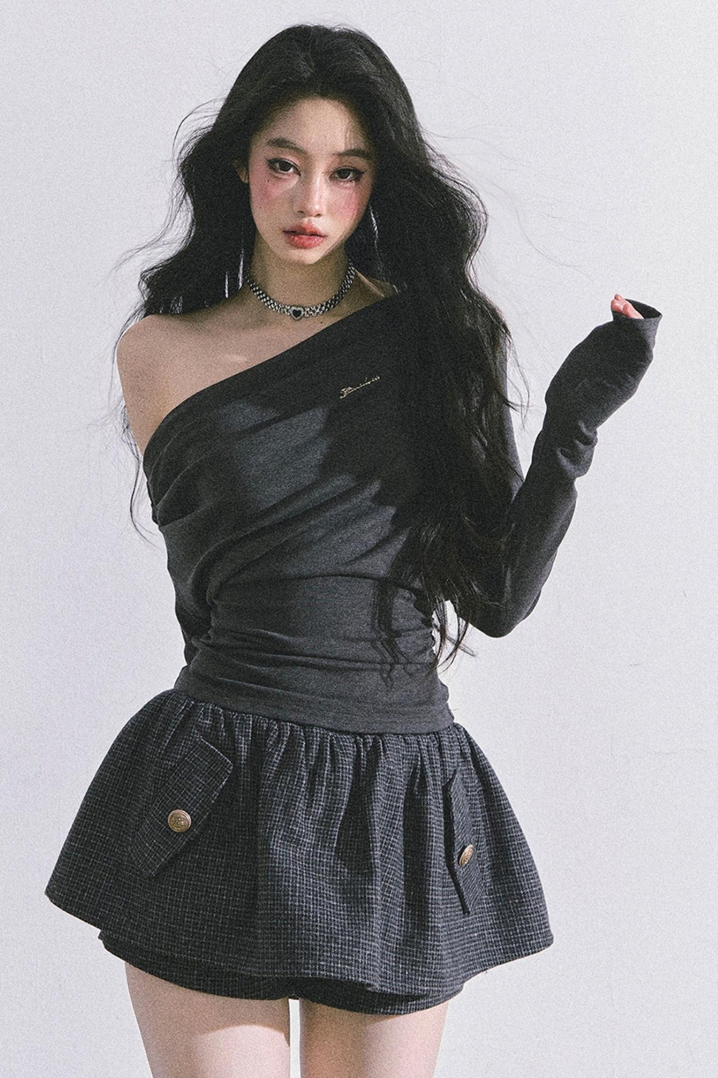 Melbourne Korean Slanted Shoulder T-shirt