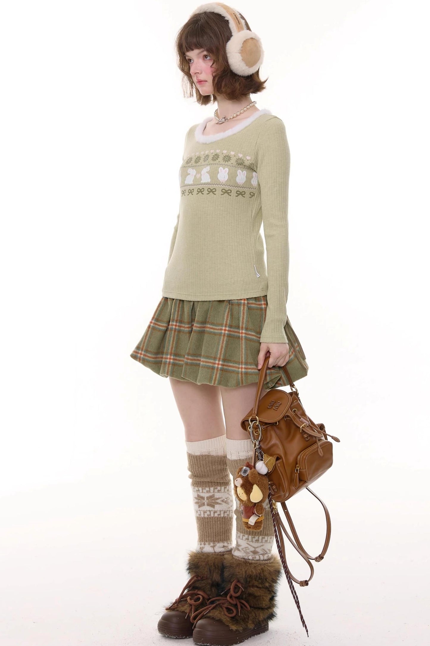 Slim Rabbit Print Knitted Base Shirt