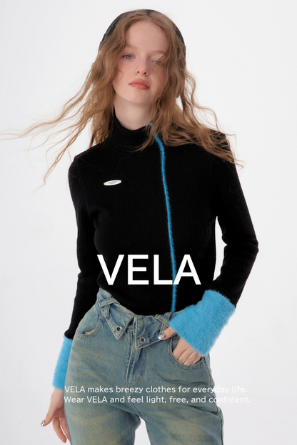 Slim turtleneck knitted top