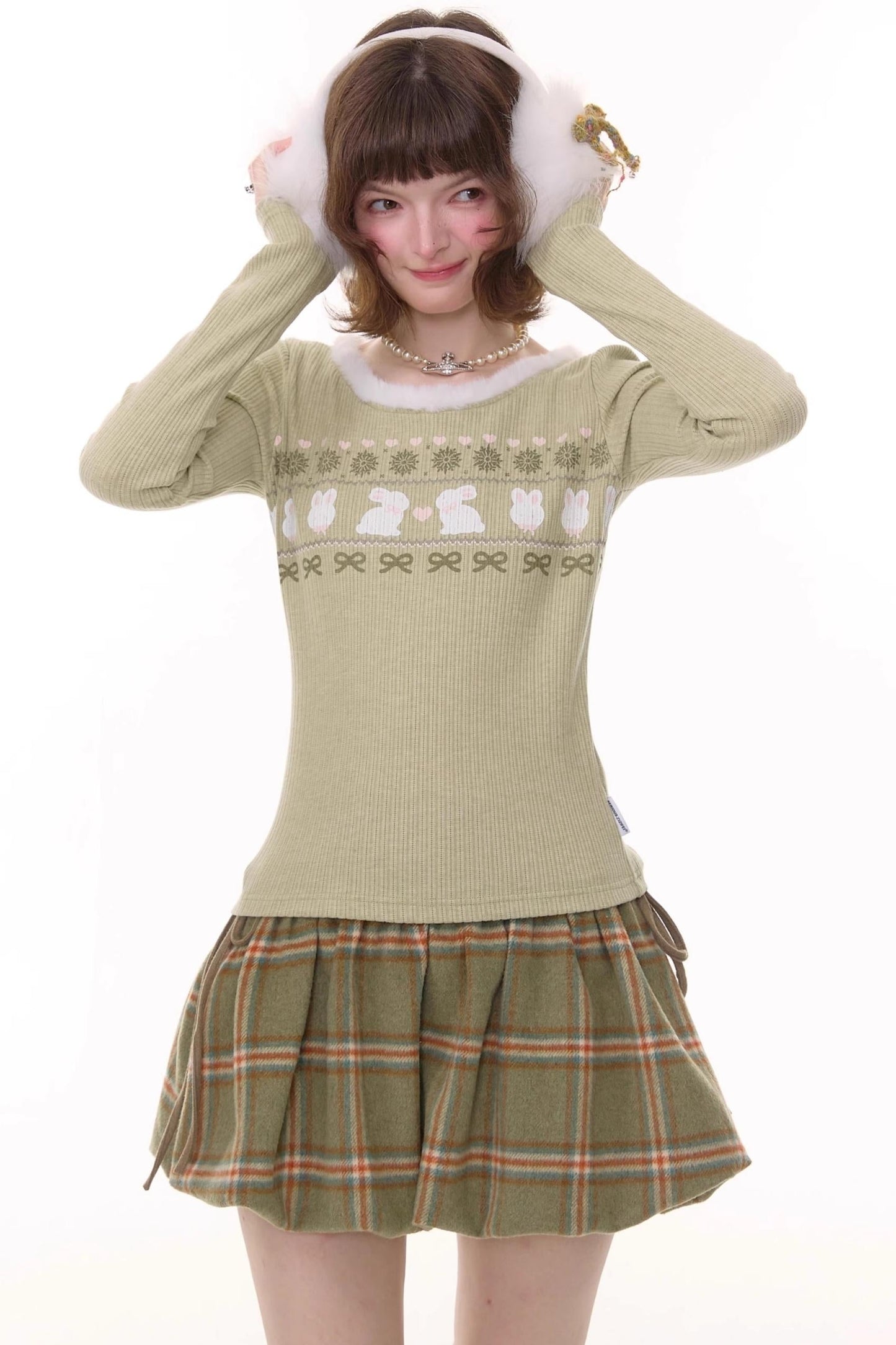 Slim Rabbit Print Knitted Base Shirt