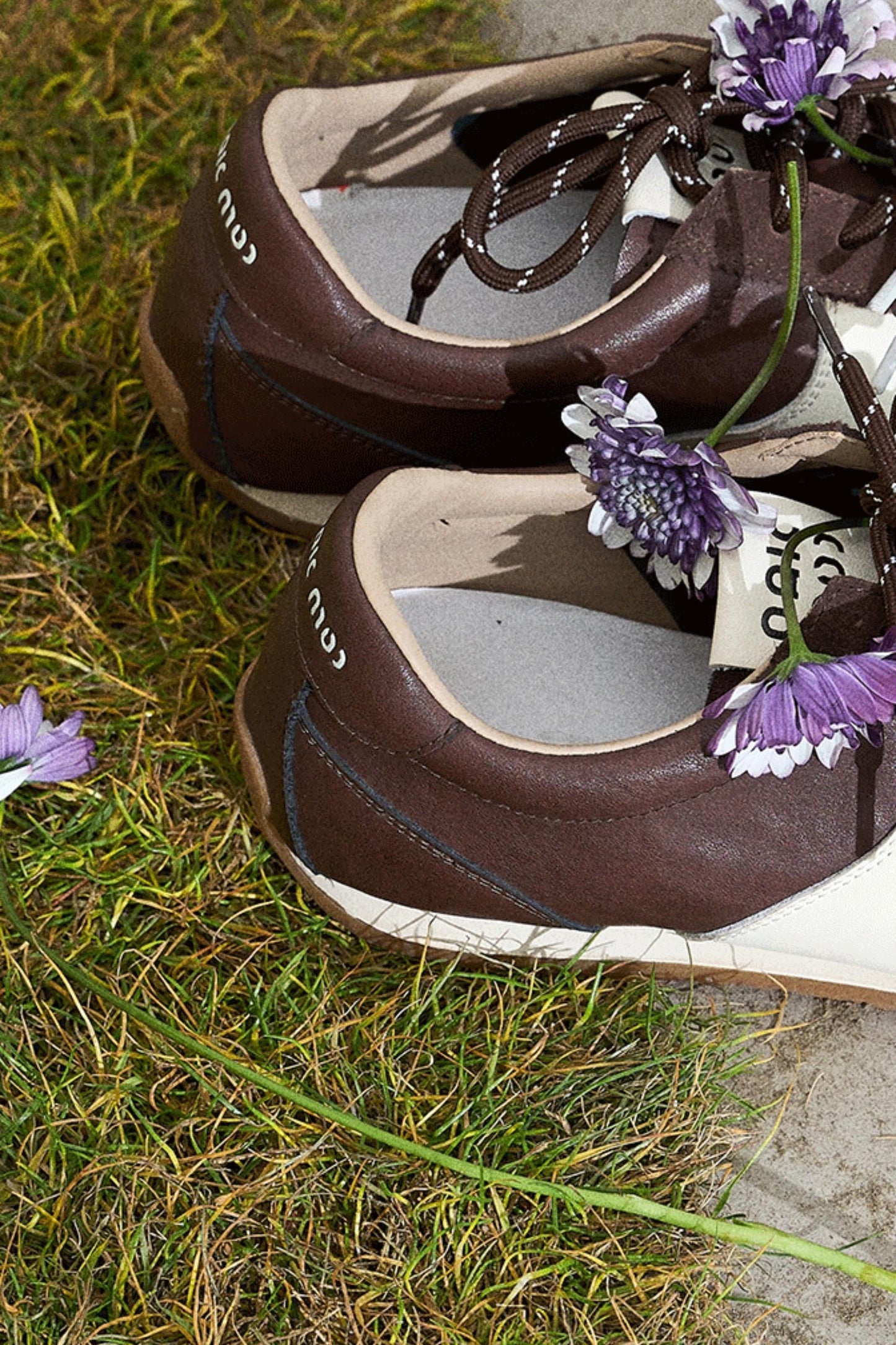 Relaxed Outdoor Soft Sole Sneakers