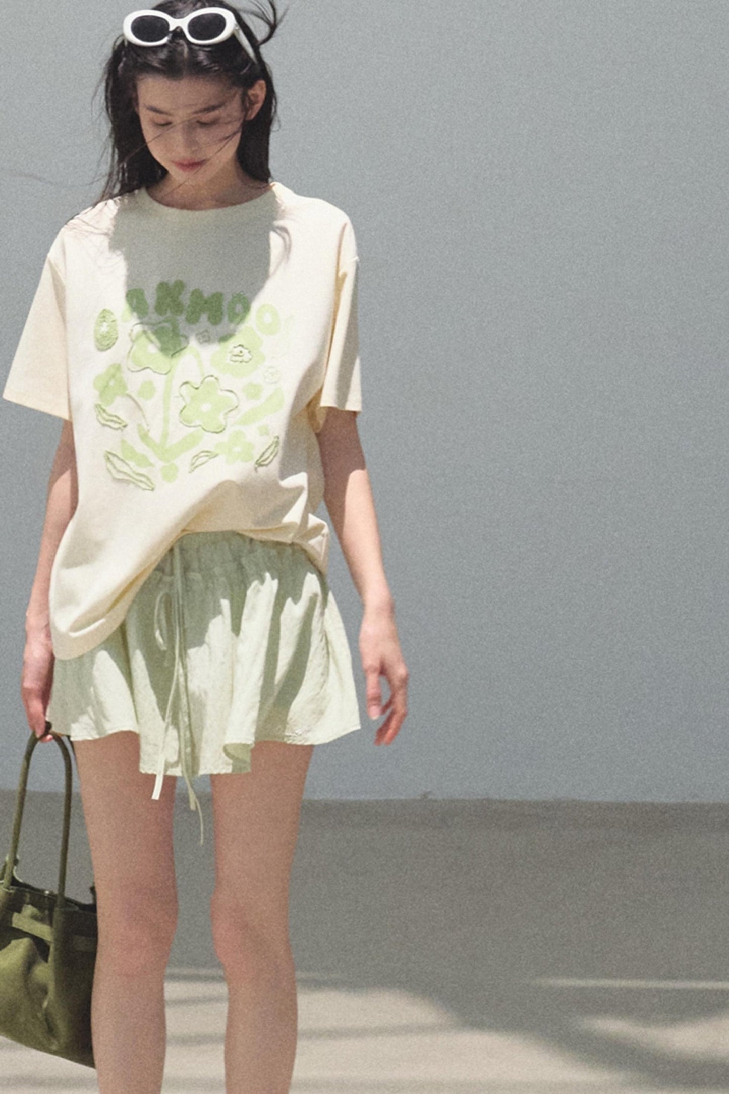 Count Her Flowers Cool Loose T-Shirt