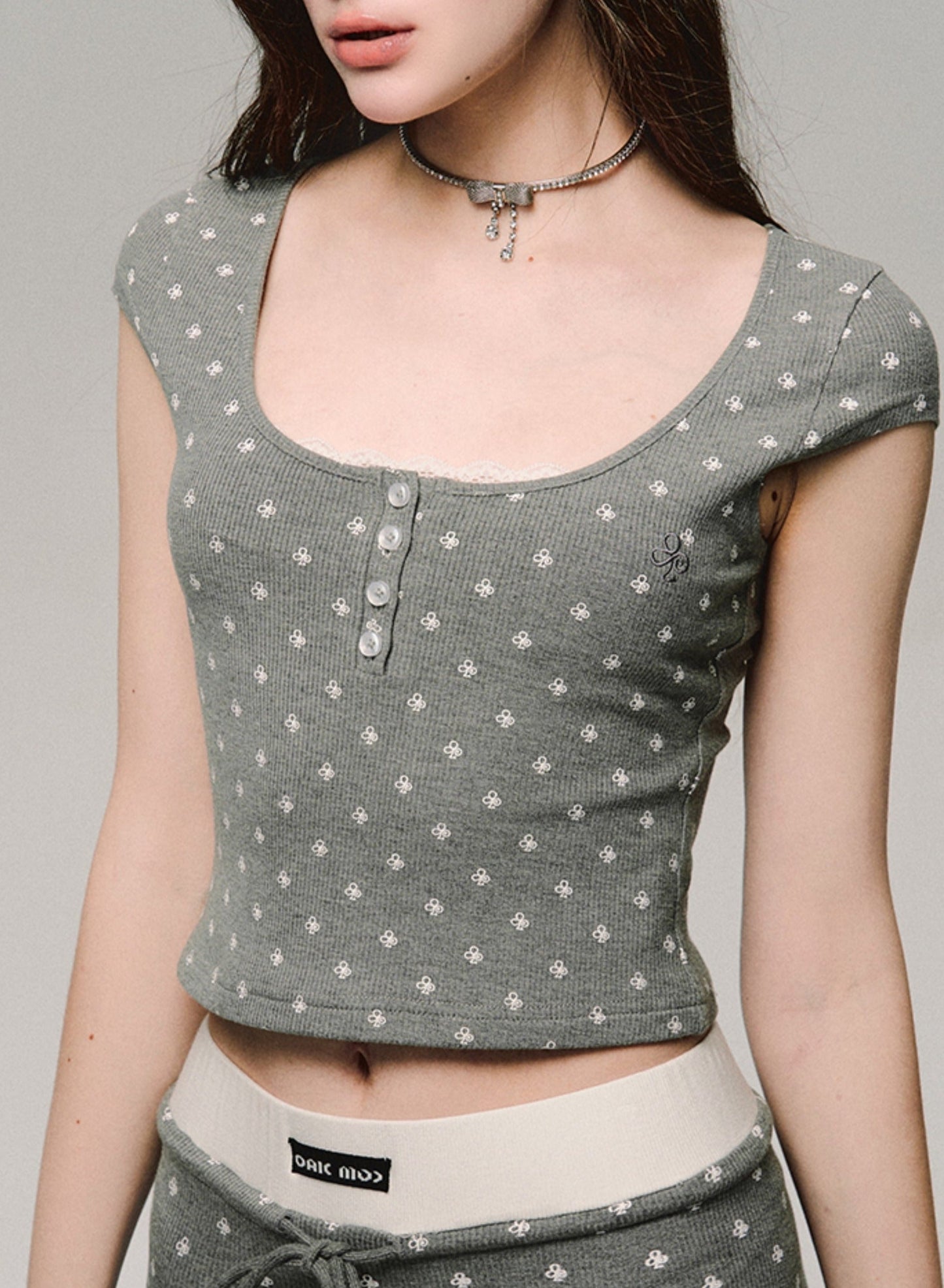 Herbaceous Gray Knit Suit Set-Up